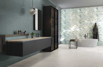 Amenajare Baie cu Faianta Verde Decorata Your Match deschis si gresie portelanata Supergres