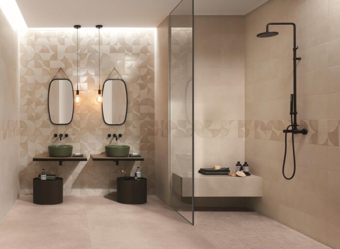 Baie amenajata cu gresie si faianta Fap matmore beigedecobeige 25x75cm