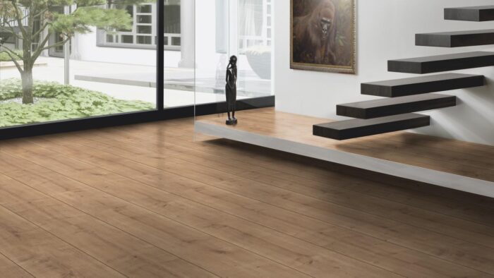 Parchet Laminat Stejar Pale Brown G09 Ter hurne amenajare living modern detaliu scara interioara