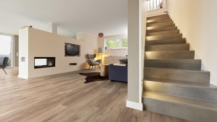 Parchet Laminat Stejar Wheat Beige H08Ter hurne amenajare living detaliu scara interioara