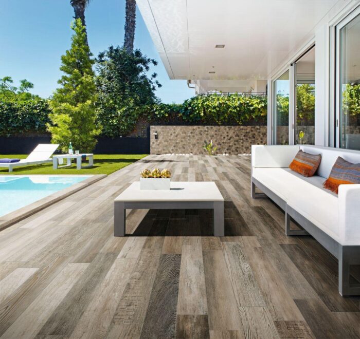 Gresie Exterior Aspect Lemn Barn Wood amenajare terasa piscina exterior