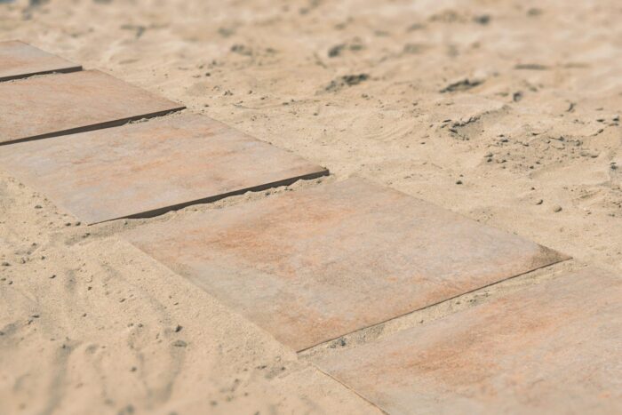 Gresie portelanata 2 cm grosime montata pe nisip LaFABBRICA I Quarzi Madera