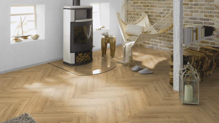 Parchet Laminat Herringbone Oak Coach House Y05 665x133x10 mm amenajare living modern
