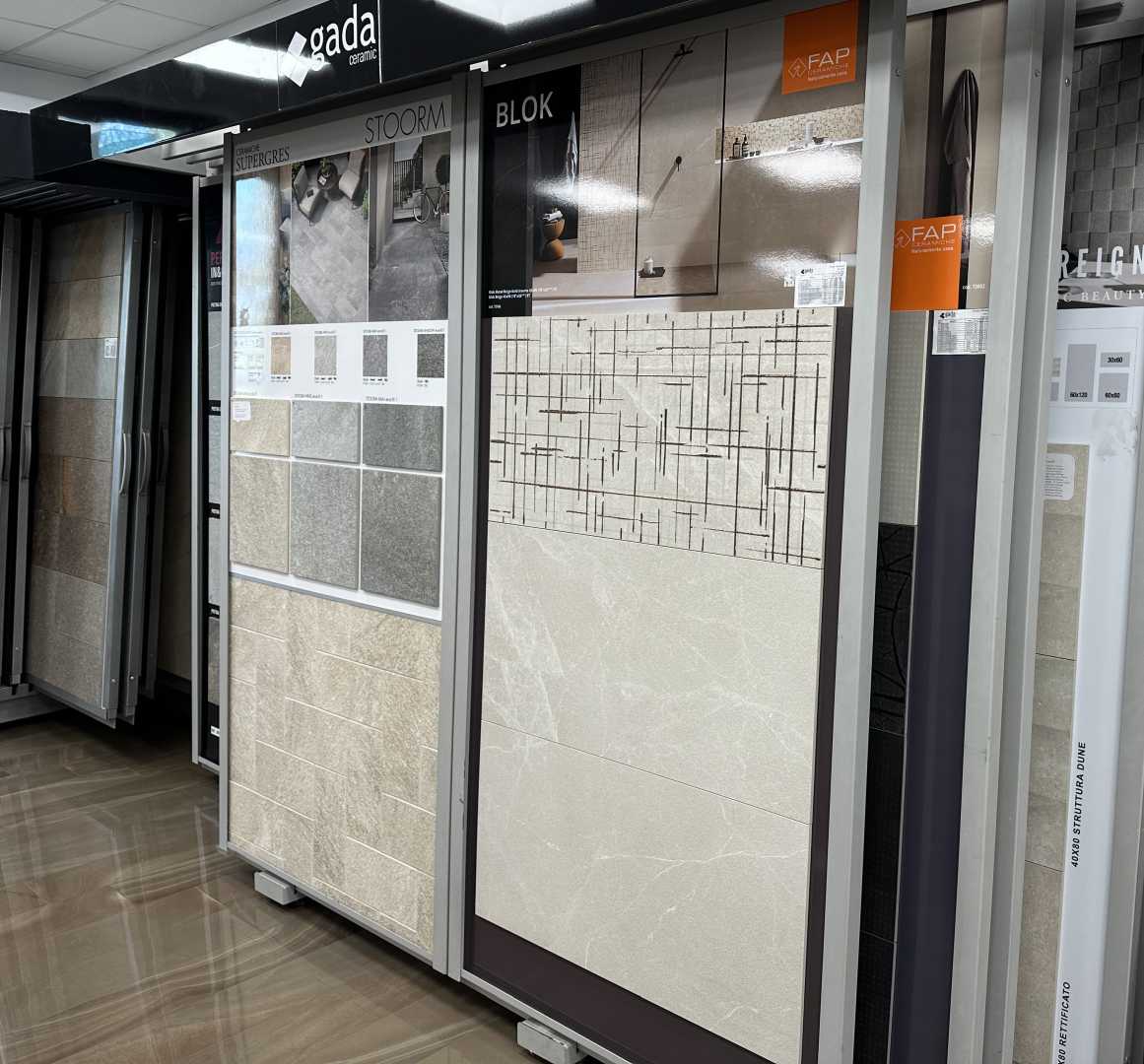 Showroom Gada Ceramic Slide 2