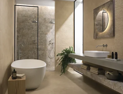 Baie modernă cu faianță bej Nobu și decor 3D aspect piatră