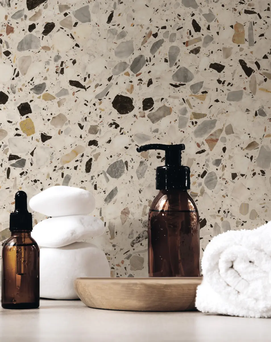 Baie cu Gresie tip Terrazzo Medley